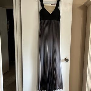 NWT Betsy & Adam long pleated dress size 6